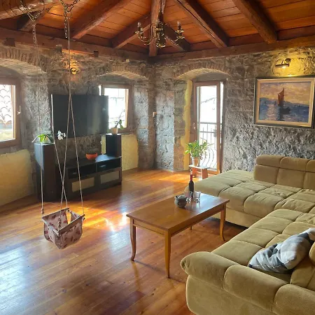 Ninna Apartment